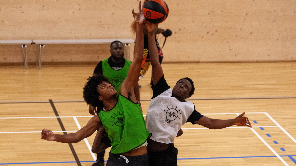 How Can Professional Basketball Teams Use Data Analytics to Improve Player Performance and Strategy in 2025?